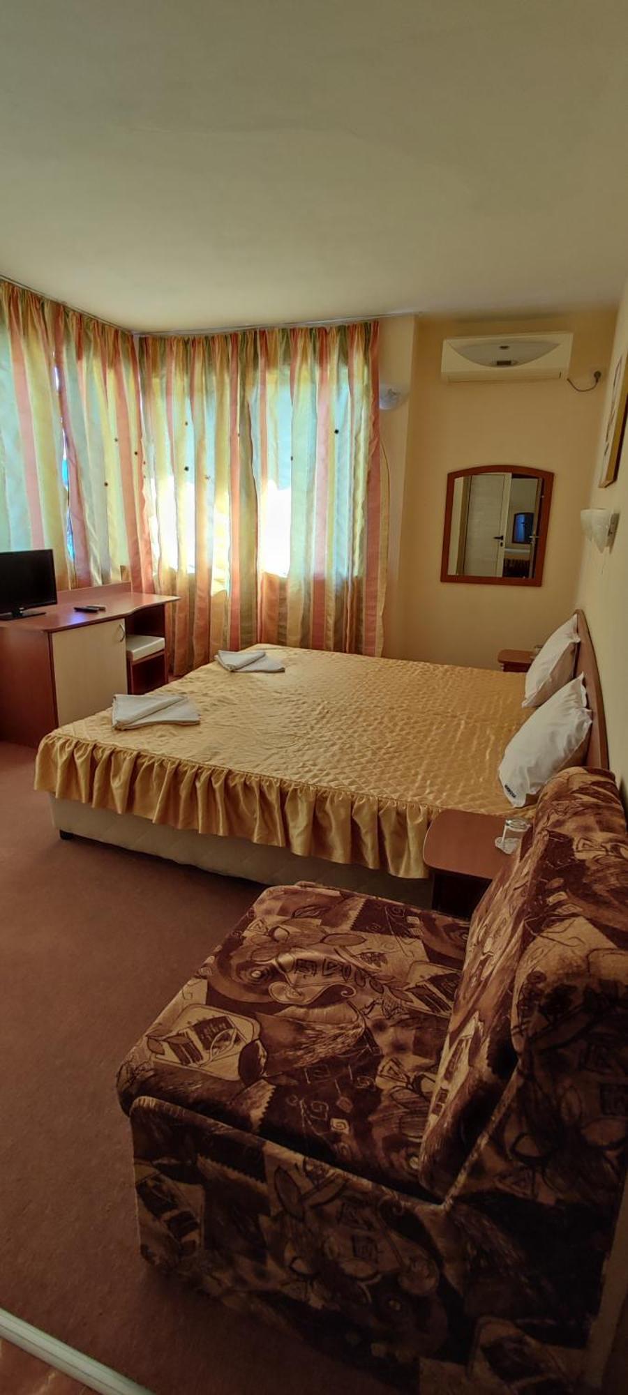 Family Hotel Mimosa Tsarevo Exterior photo