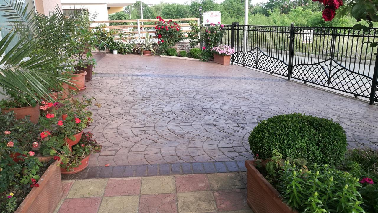 Family Hotel Mimosa Tsarevo Exterior photo